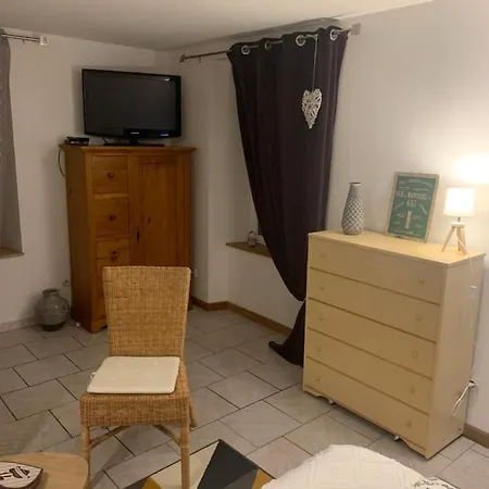 Apartment La Maison Bleue 1 *